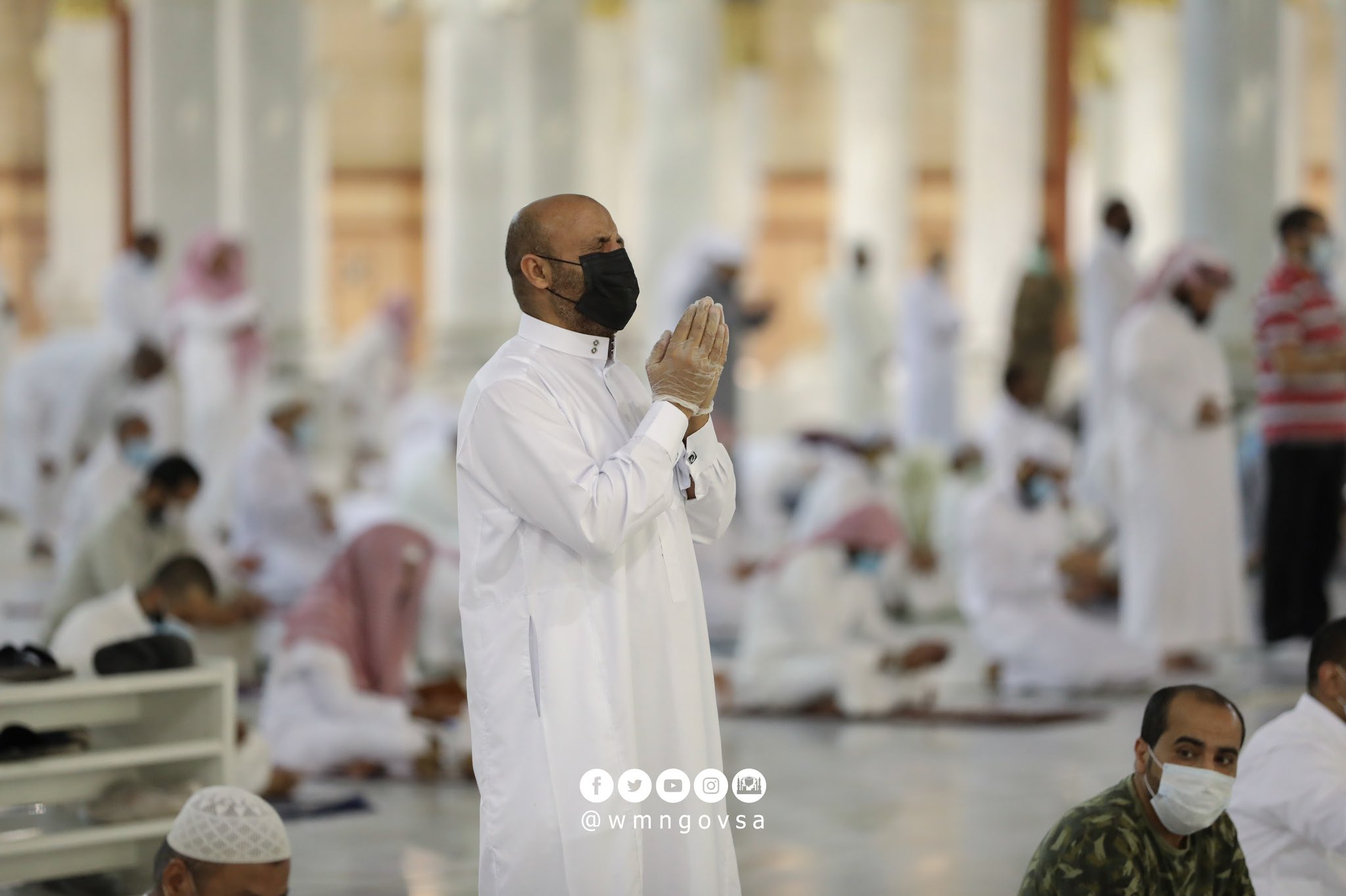 After Days Prophet S Mosque Reopens About Islam