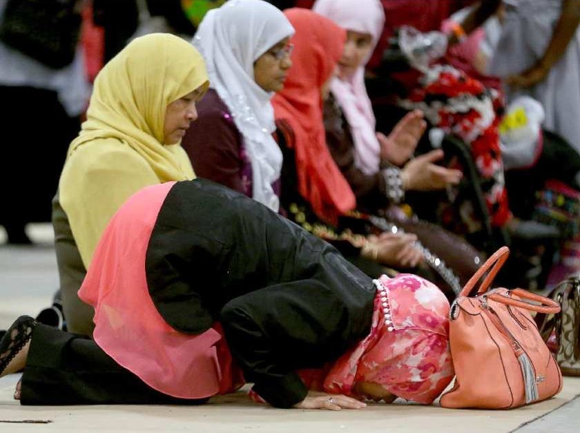 Is the Mosque "Off-limits" for Menstruating Women? - About Islam