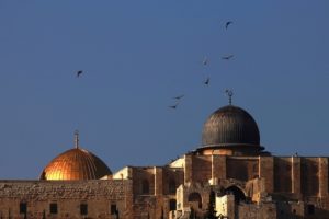 Towards Al-Aqsa When Kaaba Had Idols