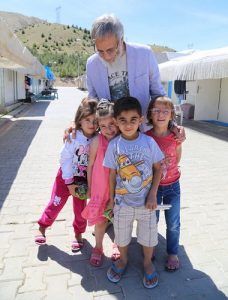 Yusuf Islam Highlights Refugees Plight in New Single_2