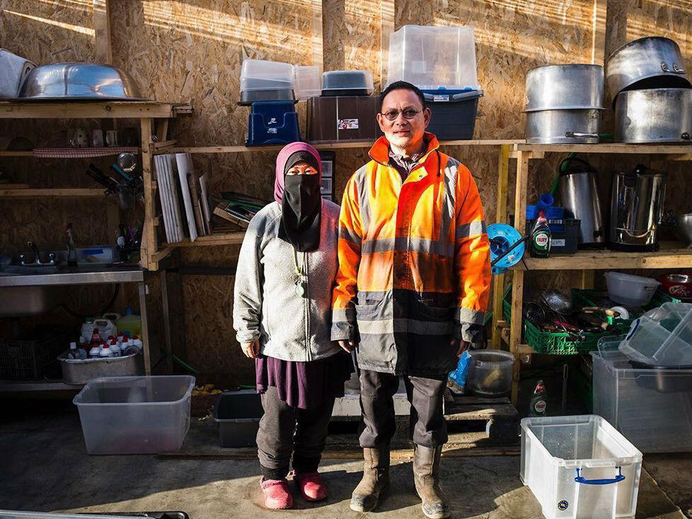 Muslim Couple Feeds Calais Refugees for a Year