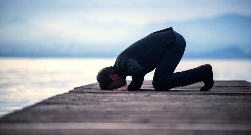 The Wisdom Behind the Postures and Phrases of Prayer | About Islam