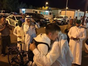 Russian Muslim Cycles to Makkah for Hajj_1