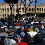 Muslims Protest Mosques’ Closure At Rome’s Colosseum - About Islam