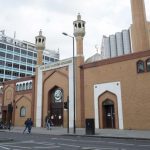 East London Mosque & Muslim Aid donate 10 tonnes of food to homeless in Christmas - About Islam