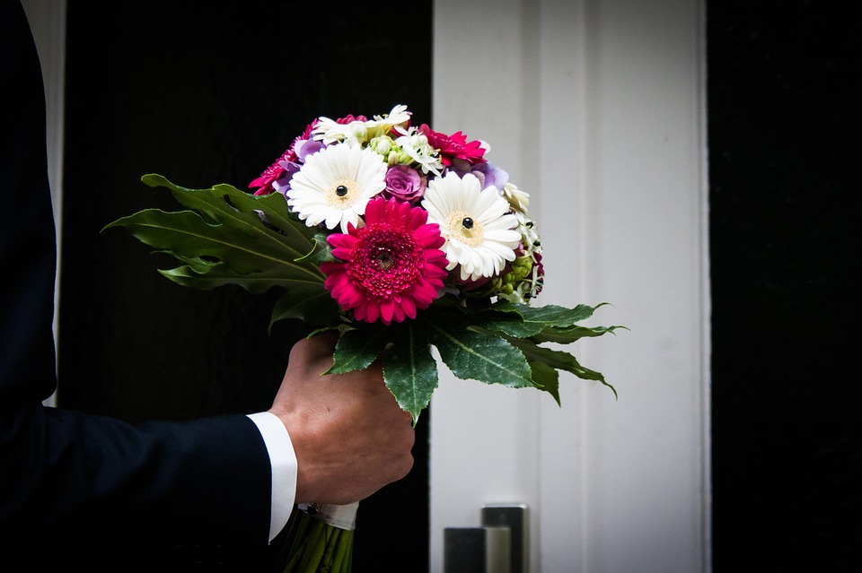 Ex-Fiancé Wants Me Back, but I'm Getting Married