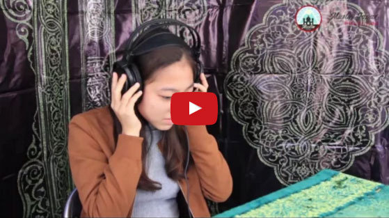 Japanese Listening To The Qu'ran For The First Time