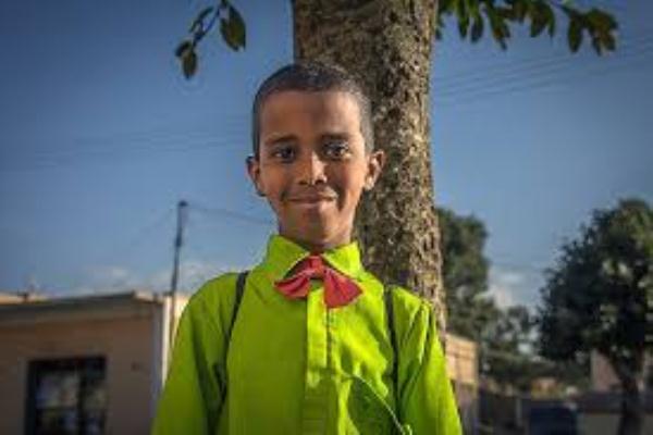 Muslim Genius Teen Receives Apple Contract & Scholarship