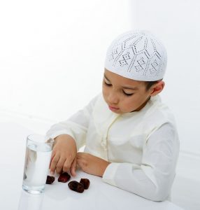 Teenage Son Isolates Himself During Ramadan