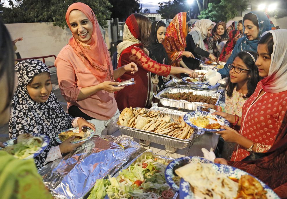 Santa Clarita Muslims Celebrate 15th Muslim Fun Day - About Islam