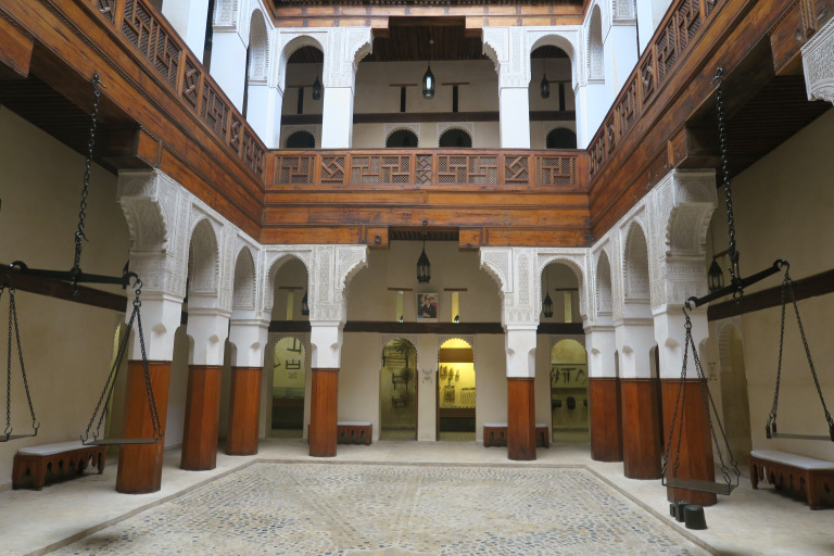 World’s First University Was Founded by A Muslim Woman - About Islam