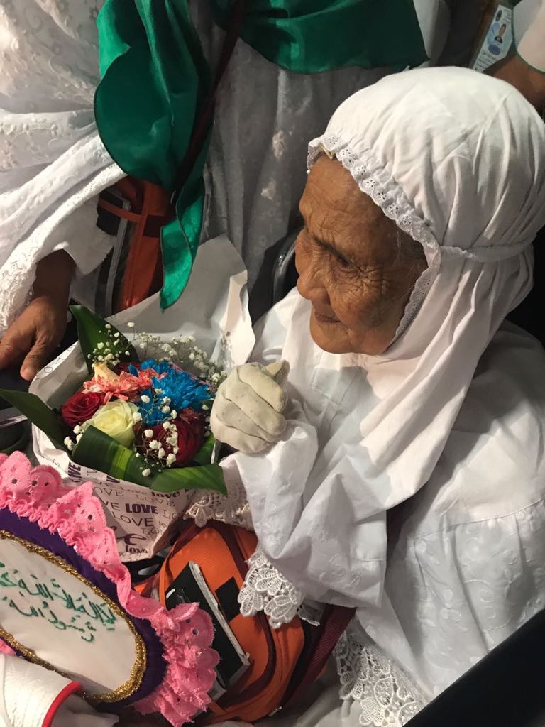 104-Year-Old Indonesian Arrives in Jeddah for Hajj - About Islam