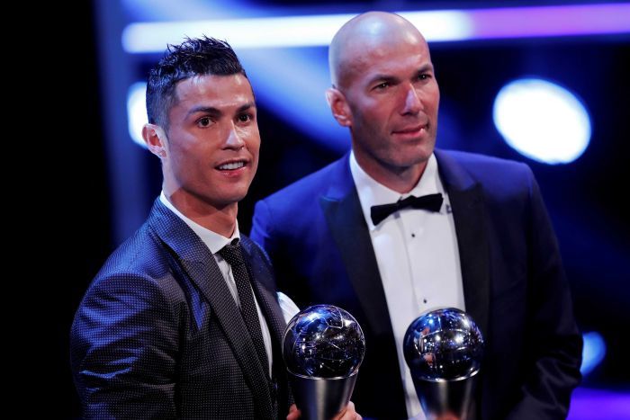 Muslim Zinedine Zidane Wins Best FIFA Coach in 2017 - About Islam