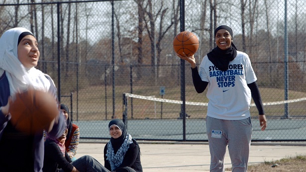 Muslim Basketballer Discusses Discrimination, Advocacy - About Islam