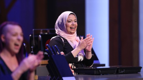 First Hijabi Contestant Joins Masterchef Canada - About Islam