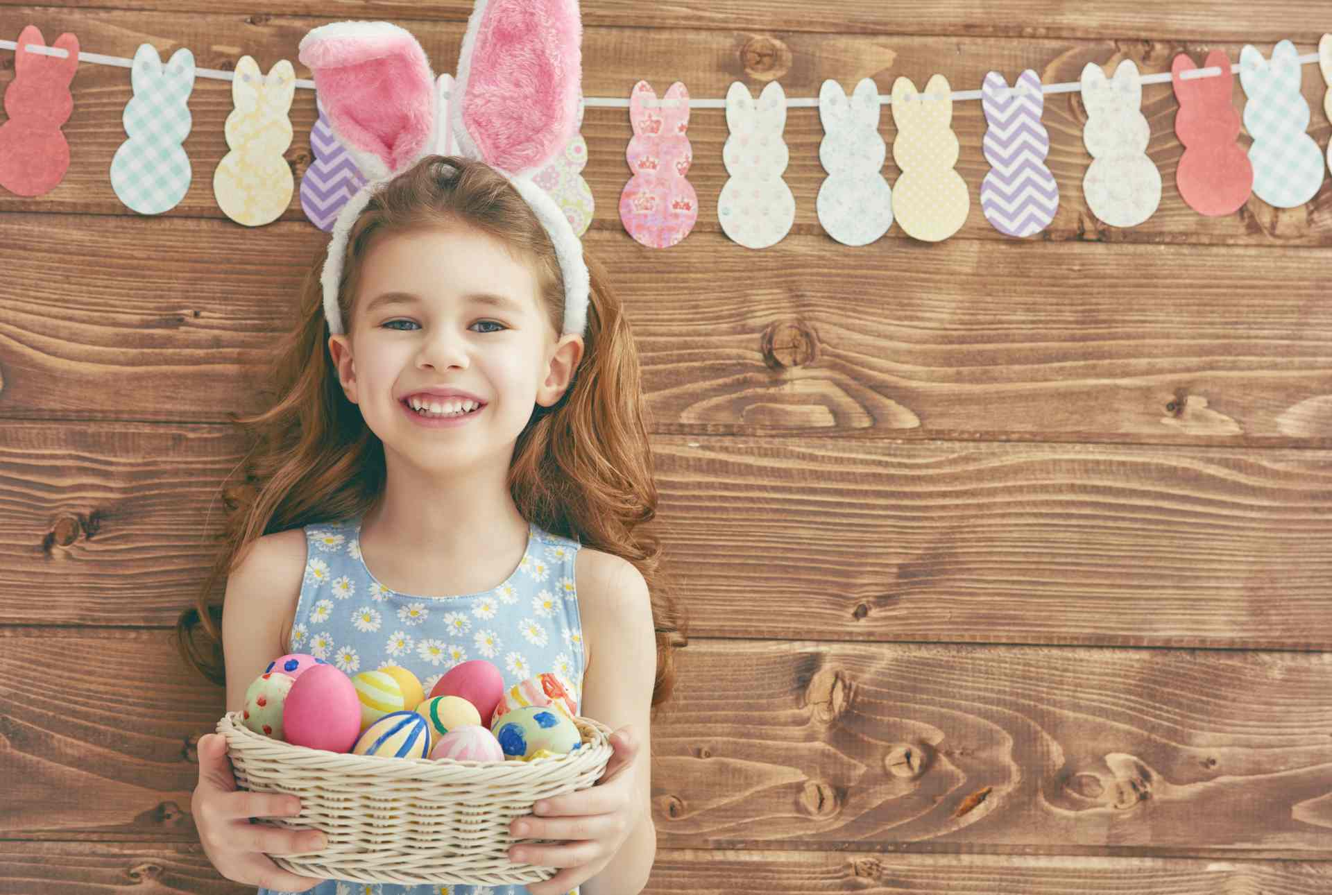 Muslim Kids in US Colored Eggs & Easter Bunnies