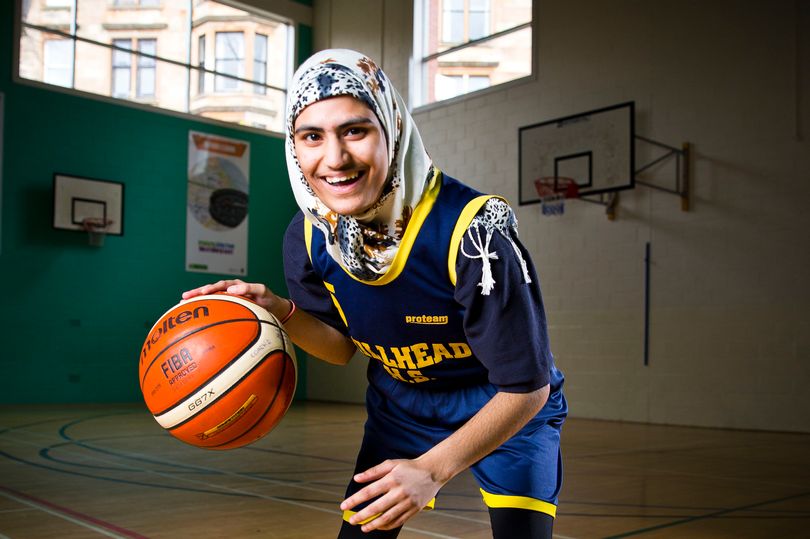 Hijabi Scot Breaks Stereotypes, Excels in Basketball - About Islam