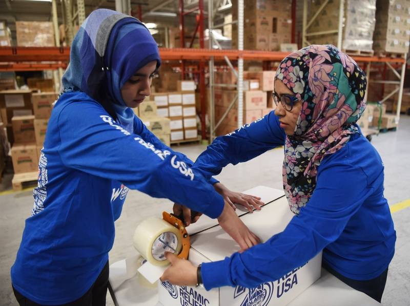 Islamic Relief Volunteers Help Hungry Before Ramadan - About Islam
