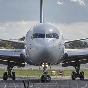Flying on Airlines That Serve Alcohol