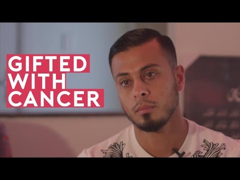 Reminder at Ali Banat's Grave (Burial Video) - About Islam