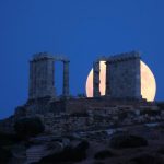 In Photos: Century's Longest Lunar Eclipse - About Islam