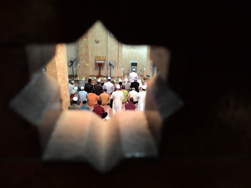 Praying Behind an Imam from a Different Juristic School