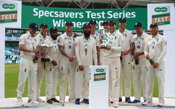 England Muslim Players Leave Before Champagne Celebrations