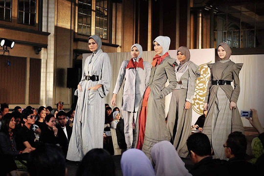 San Francisco Hosts Fashion Show to Explore Muslim Style Diversity - About Islam