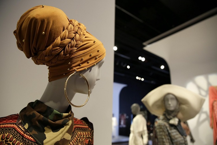 San Francisco Museum Showcases Modern Muslim Fashion - About Islam