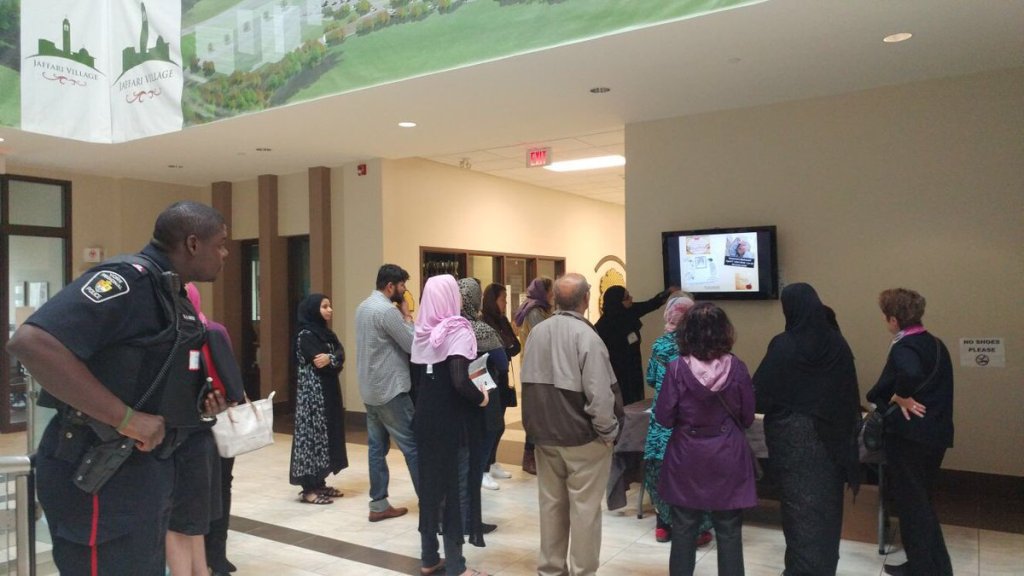 Canadian Muslims Welcome Neighbors into Mosques - About Islam
