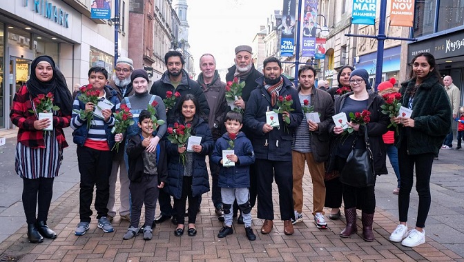 Fife Muslims Walk to Edinburgh, Raise £25K for New Mosque - About Islam