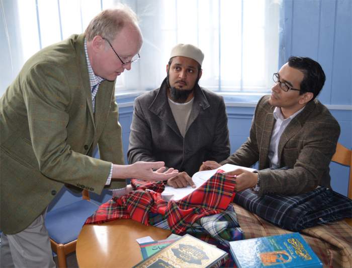Dr Azeem Ibrahim, Shaikh Amer Jamil and Dr Nick Fiddes from DC Dalgleish Tartan Designers and Mills, discussing the design of the Islamic Tartan using traditional weaving methods with an Islamic theological dimension.