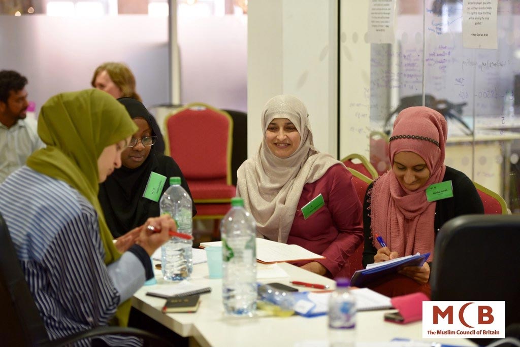 British Mosques Train Women for Senior Roles