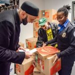2 Years after Travel Ban Protests, Muslims Help Airport Employees - About Islam