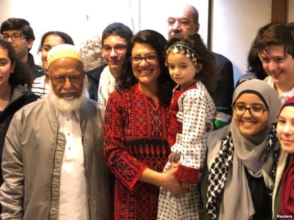 Young Muslims Celebrate Ilhan's Hijab, Rashida's Thobe - About Islam