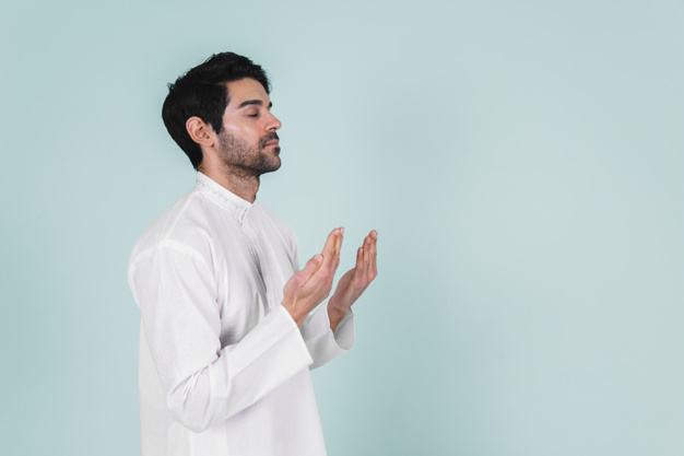 Is It Permissible to Pray Behind a Drunk Imam?
