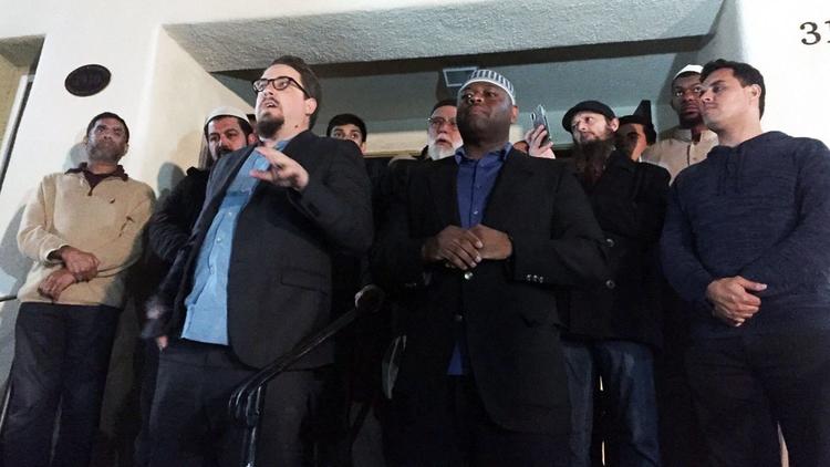 Faith Groups Hold Vigil at US Mosque Targeted by Islamophobic Attack - About Islam