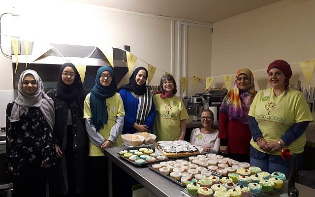 UK Muslims, Jews Volunteer Together on Sadaqa Day - About Islam