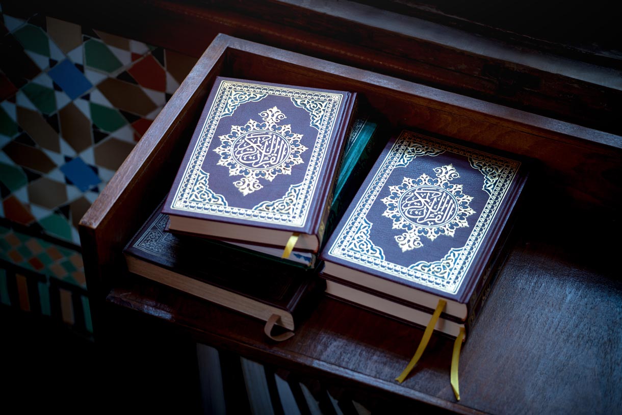 Read Quran in English or in Arabic During Ramadan?