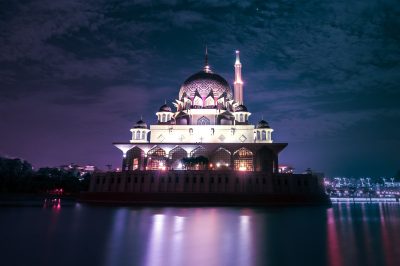 15 Hadiths on Optional Night Prayer (Qiyam)