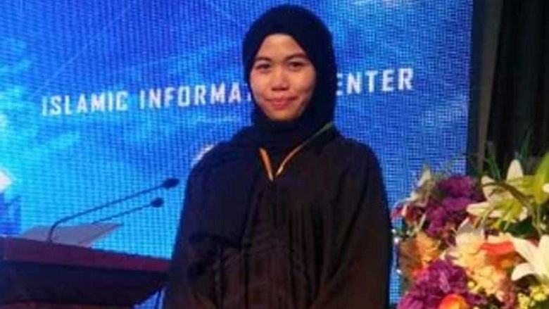 Muslim Convert Gives Insights into Her First Taraweeh Prayer