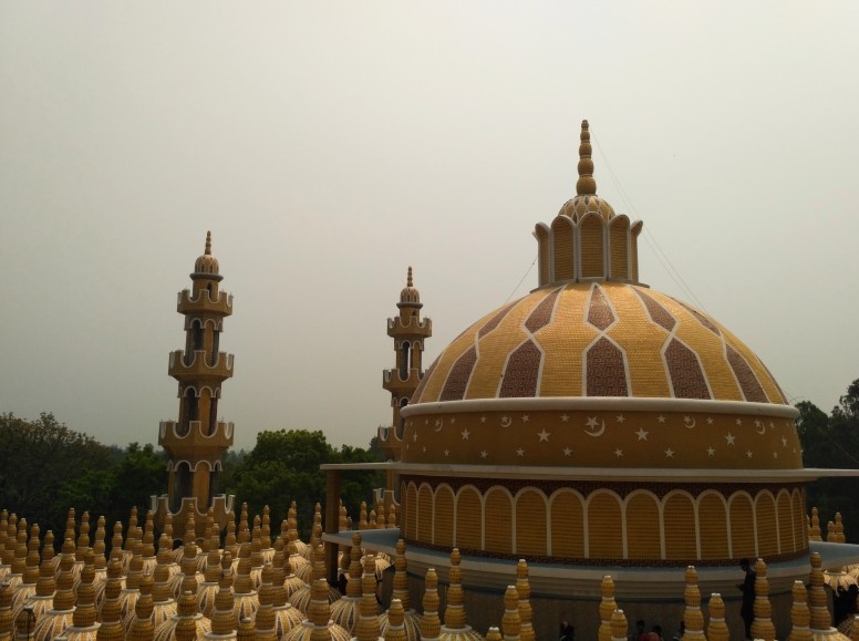This 201-Dome Mosque Now a Center of Attraction...Here Is Why - About Islam
