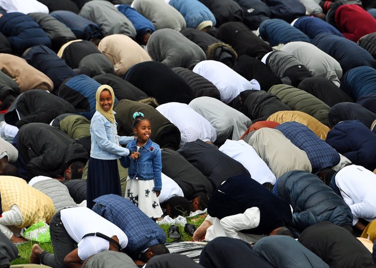 Birmingham Hosts Europe’s Largest `Eid Prayer - About Islam