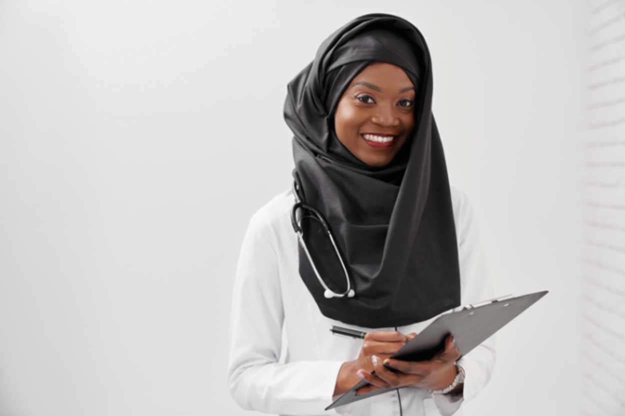 10 Reasons Why Muslim Women Should Work Outside the Home