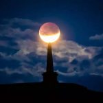 From Australia to UK, People Enjoy Half Blood-Moon Eclipse - About Islam