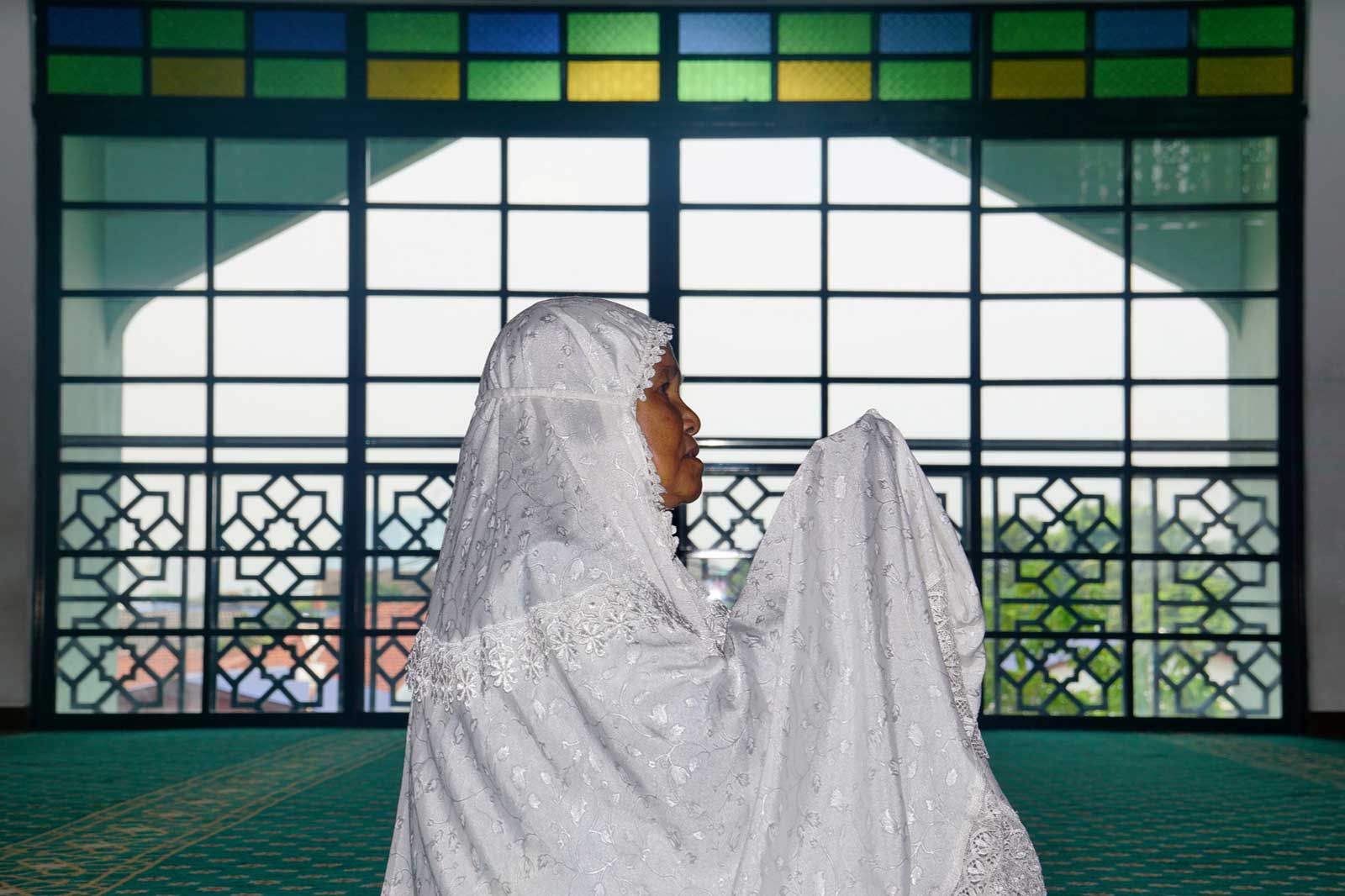 Women Performing Hajj: Allowed Without Husband's Permission?