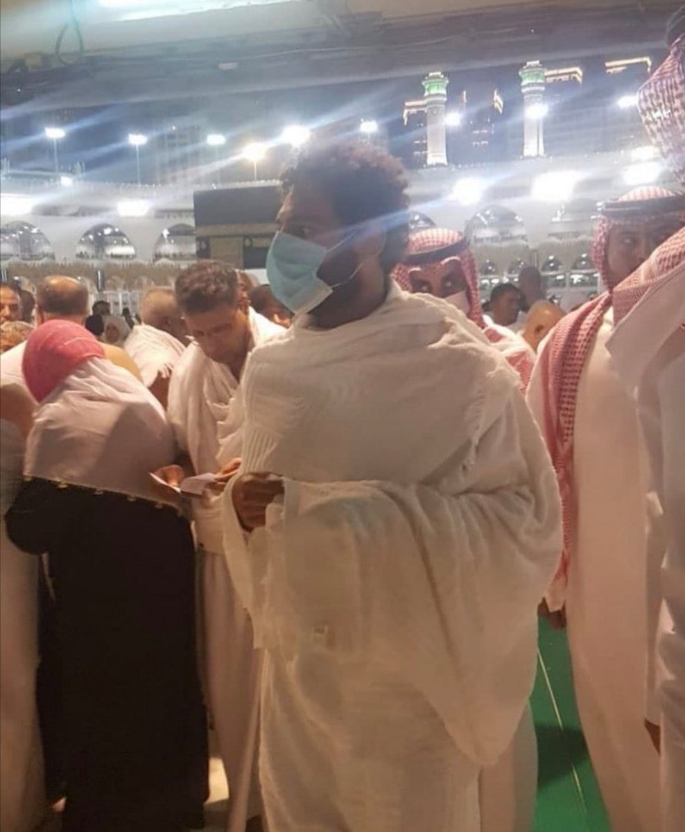 Mohamed Salah Performs Umrah to Makkah Before Liverpool Camp - About Islam