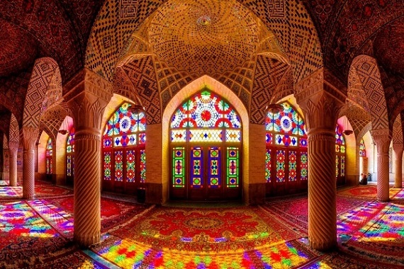 Here is One of World's Most Beautiful Mosques, with Its Whirling Colors - About Islam