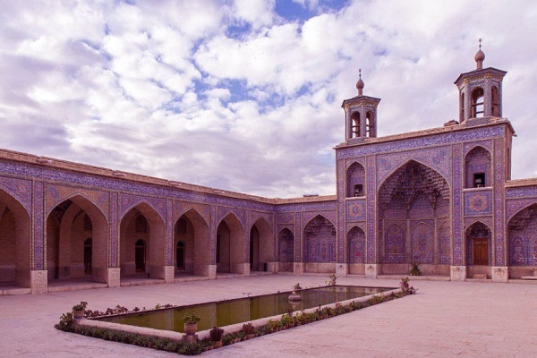 Here is One of World's Most Beautiful Mosques, With Its Whirling Colors - About Islam