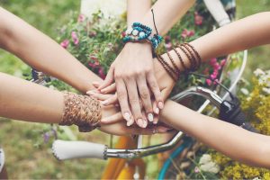 How to Handle Hateful &ldquo;Friends&rdquo;